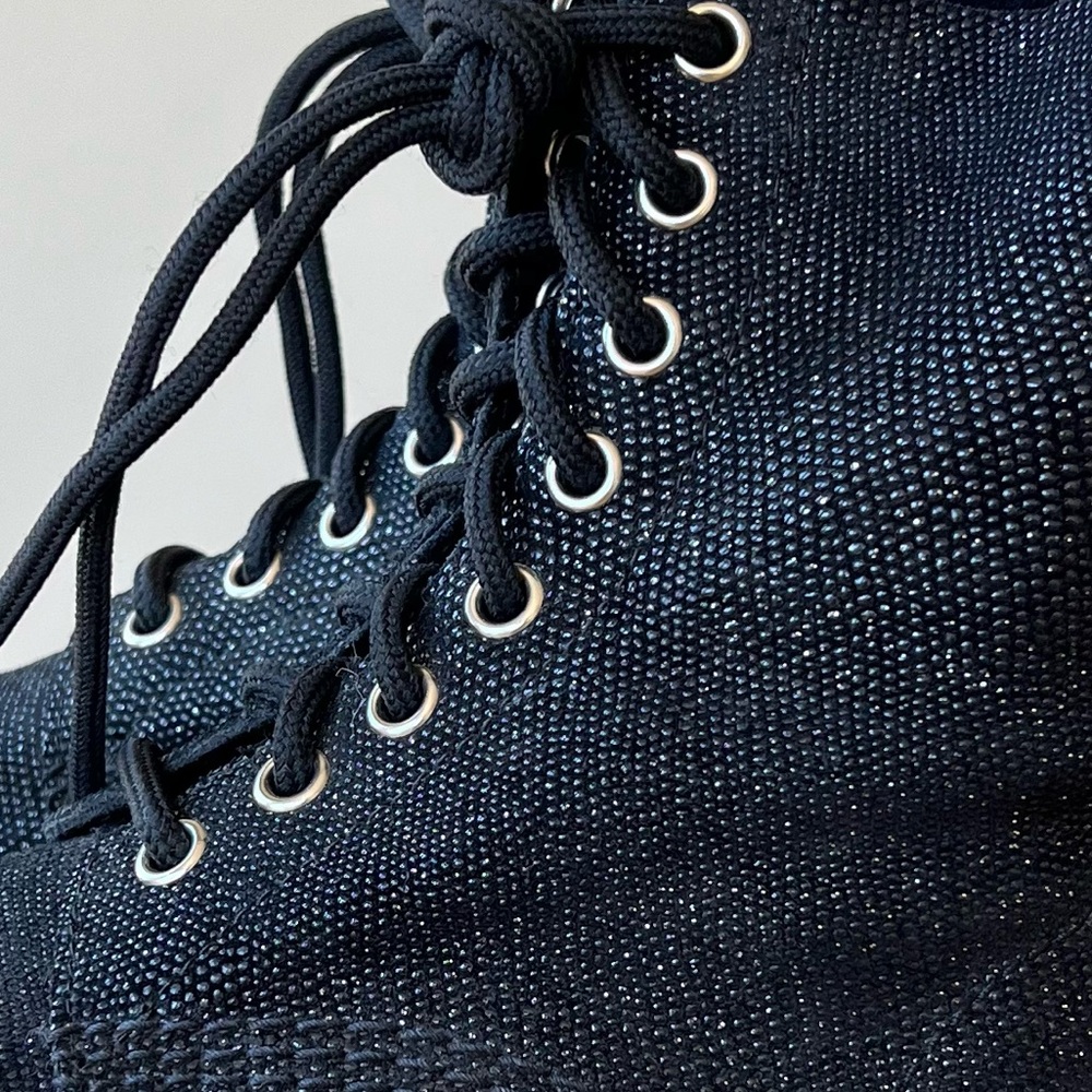 NWOT Dr Martens Sparkle 1460 Pascal Boots sz 6